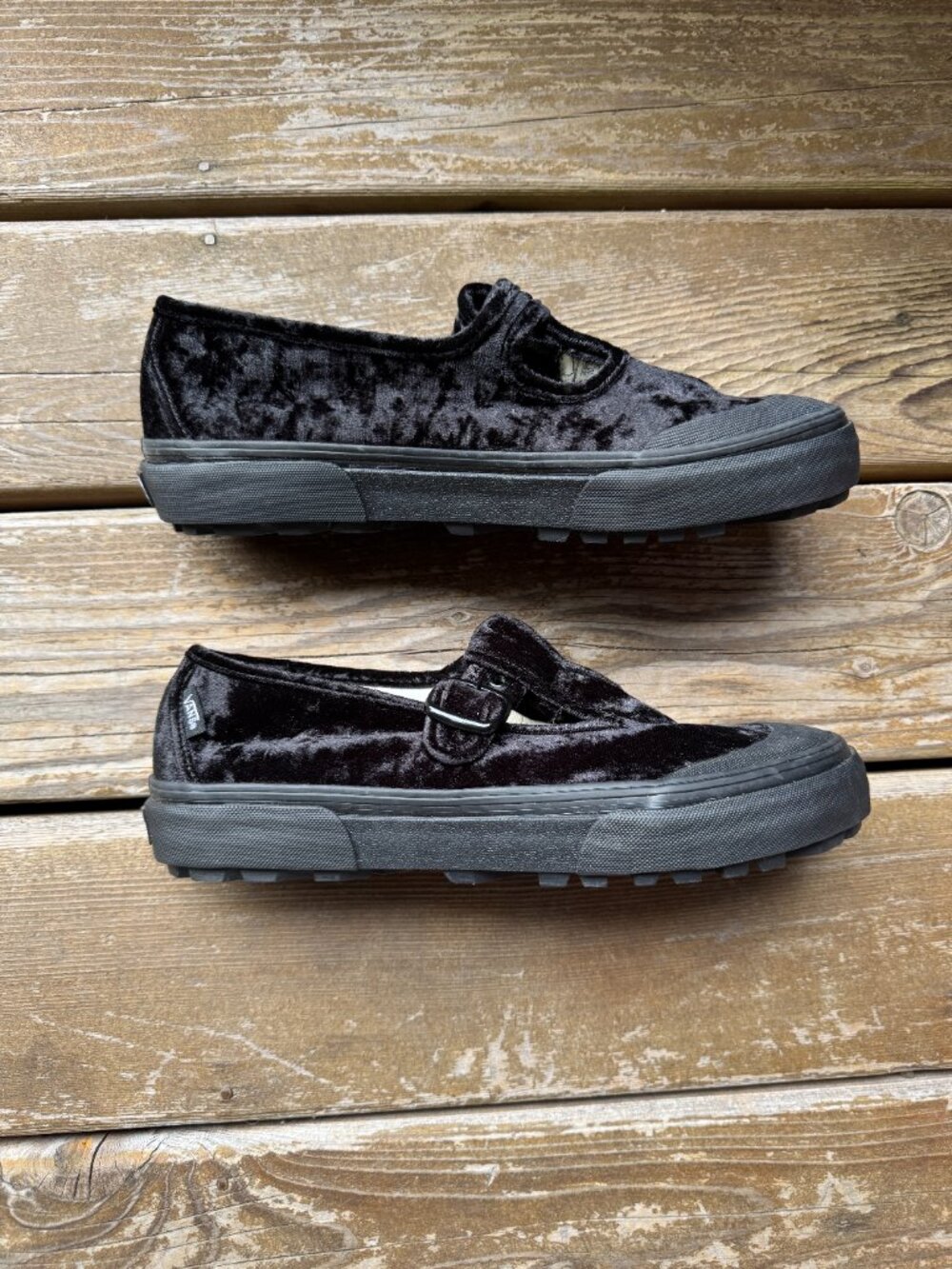 Vans Black Crushed Velvet Style 93 Mary Janes in Women's 10.5 - Picture 3 of 12